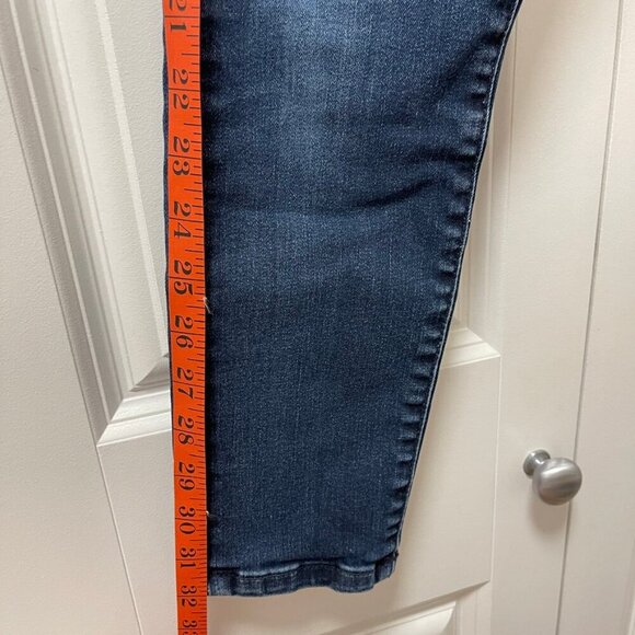 Banana Republic Skinny Ankle Jeans – 28P - Picture 9 of 9